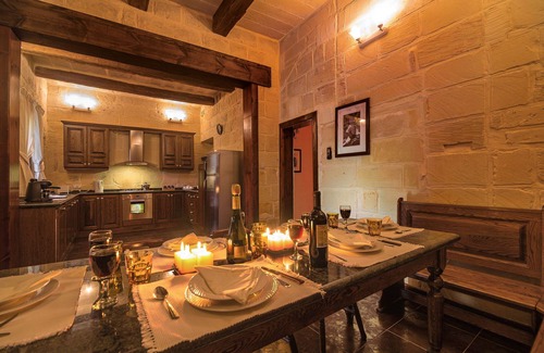 Misraħ Strejnu Villa | Villa Sky - Charming Villa with Private Pool & Lovely Outdoor Area