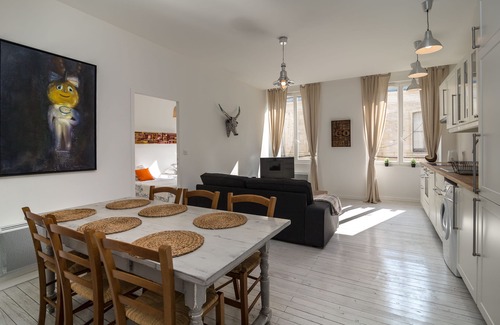 Blaye House | Villa St Simon