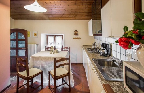 Massino Visconti Apartment | Villa Stresa Tulipano - 4 Guests