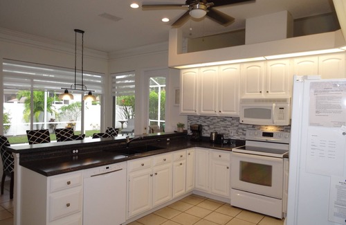 Palma Sola Villa | Villa Summerwind Bradenton 3 bed/2 bath pool home