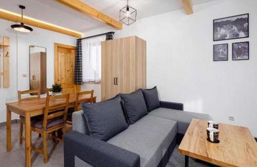 Male Ciche Apartment | Villa Taternik by Golden Villas