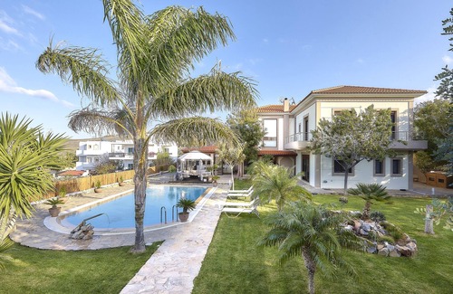 Kokkini Chani Villa | Villa Thea amazing 6 bedroom villa with a heated indoor & outdoor swimming pool