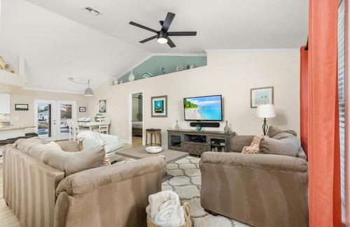 Trafalgar House | Villa Three Sisters - Roelens Vacations