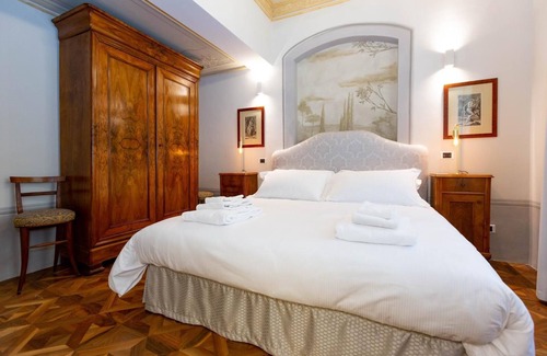 Sant' Ambrogio Bed & Breakfast | Villa Tortorelli Entire Villa with Private Pool