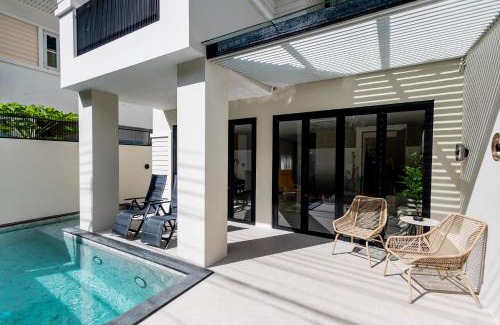 Patong House | Villa TPSV Modern Luxury - 5 Bedrooms with Private Pool in Phuket