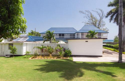 Runaway Bay Villa | Villa Turrasann