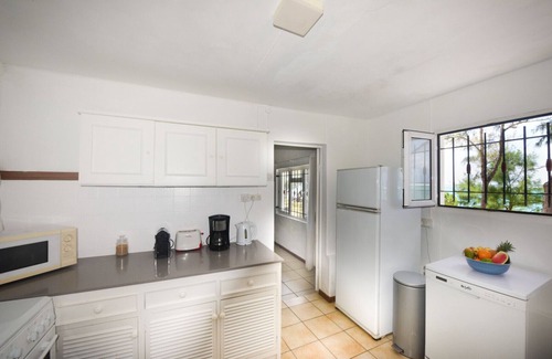 Pointe D'esny Villa | Villa Veloutier Blanc