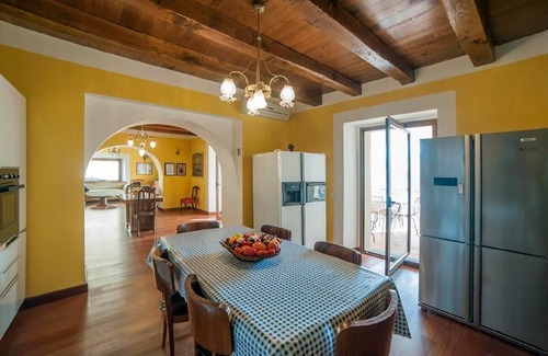 Vibonati Villa | Villa Vibrante - 14 Guests - Independent Villa with pool
