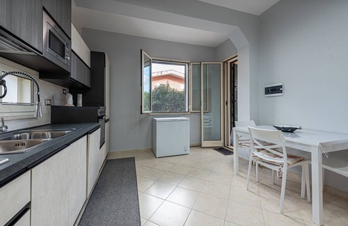 Trabia Villa | Villa 'Villino Giovanna' with Private Terrace, Wi-Fi and Air Conditioning