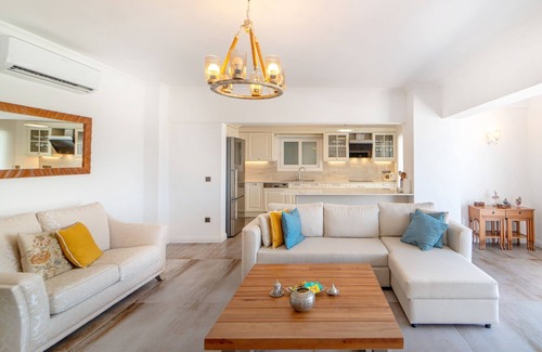 Yalikavak Villa | Villa w Pool Garden Patio 1 min to Beach in Bodrum