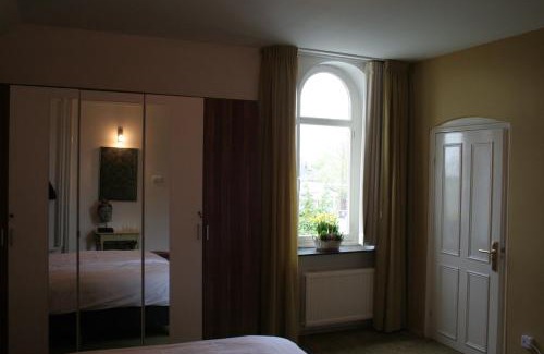 Tegelen Bed & Breakfast | Villa Wambach