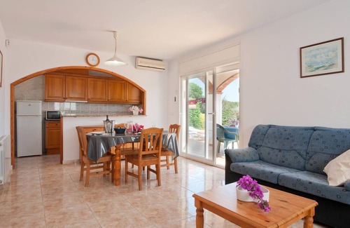 L'Escala Villa | Villa with garden and swimming pool in Riells.HUTG-000995