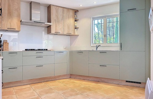 Bagnols-en-Foret Villa | Villa with heated private pool in Bagnols-en-Forêt