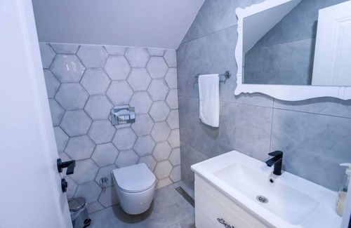 Erenler Villa | Villa with heated pool for families