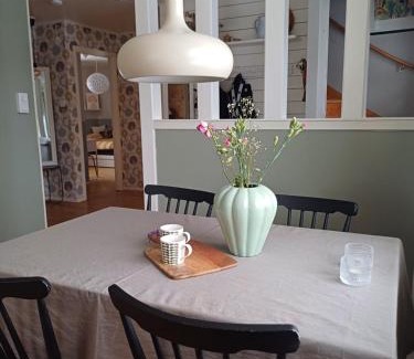 Umea Municipality Villa | Villa with hot tub and sauna