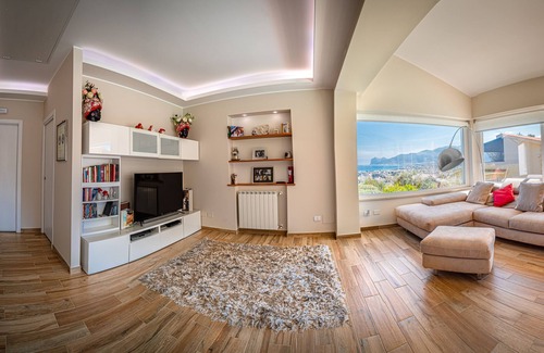 Carini Villa | Villa with pool, 3 km's away from the sea, stunning 180° view on the sea