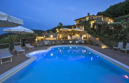 Casalguidi Villa | Villa with Pool in Tuscany for 8 People