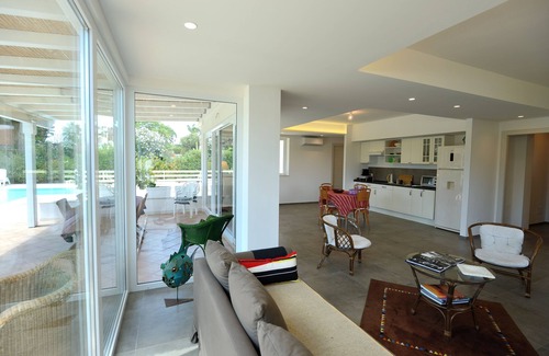 Marina di Ragusa Villa | Villa with private pool at 300 meters from the sea!