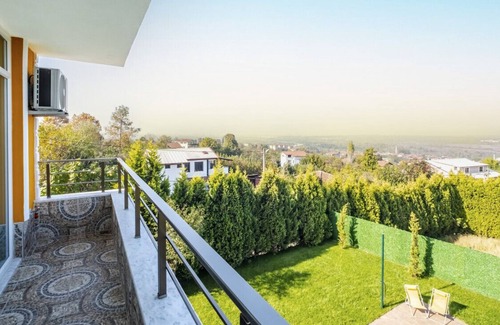 Sirinsulhiye Other | Villa with Private Pool and Garden in Kartepe
