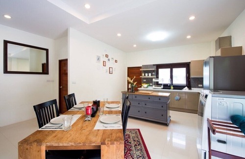 Krabi Villa | Villa with spacious garden, modern kitchen, fine interior, barbecue grill