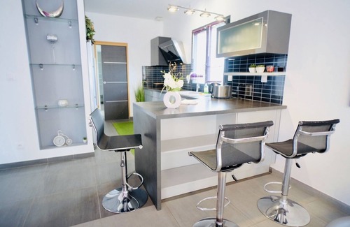 Demouville Villa | Villa Zara
