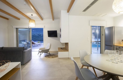 Sivota Villa | Villa Zoe - Direct Sea Access & Live Scenery at the Entrance to Sivota Bay