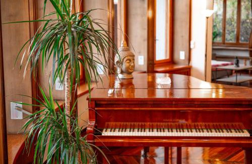 Vari-Voula-Vouliagmeni Villa | VILLA ZOE Seaside Unique Villa Voula