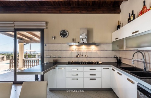 Avola Villa | Villa Zora - Four Bedroom Villa, Sleeps 9