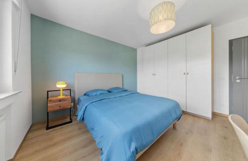 Roeser Apartment | Villa66 Private bedroom 5 - Shared Kitchen