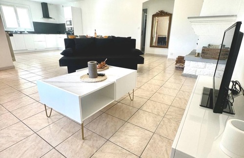 Marsillargues House | Villacamargue