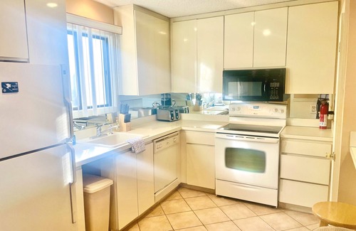 Village at Camelback Condo | Village at Camelback ski in/out a few units from the slopes! Beautiful views!