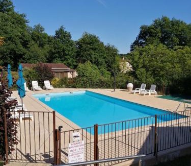 Thonac House | Village de Gîtes Le Châtenet