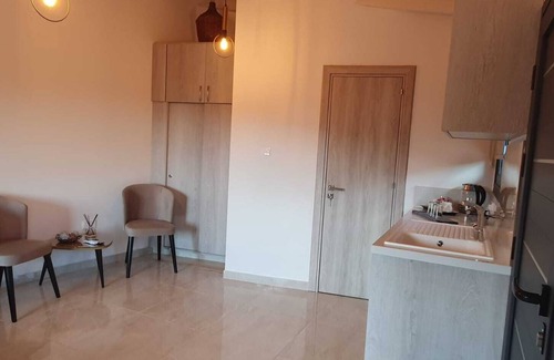 Pelentri Apartment | Village Gem Peledri Studio