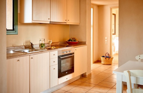 Skotino Apartment | Village Heights Resort
