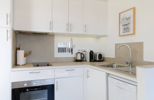 Goult Apartment | Village hideaway with gorgeous view