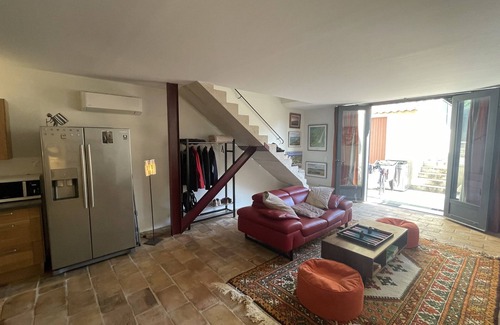 Fontvieille House | Village house, 98m2, swimming pool, air-conditioned, private parking