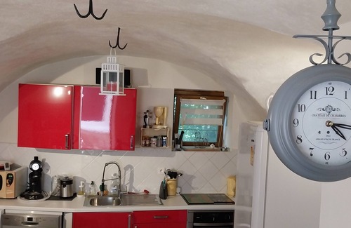 Le Poujol-sur-Orb House | Village house near Lamalou-Les-Bains thermal baths and greenway (cycle path)