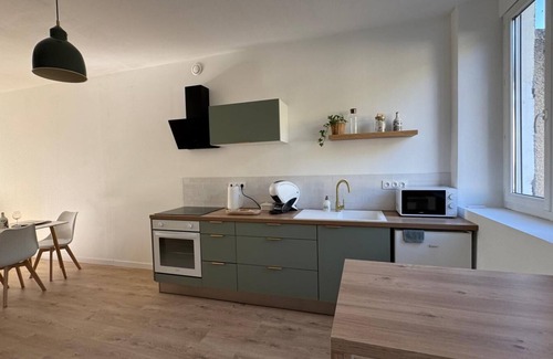 Ville-sous-Anjou House | Village house in the countryside, T3 duplex with master suite.
