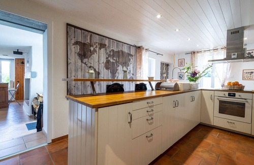 Ambrus Villa | Village house with heated pool, jacuzzi, fitness room & arcade games