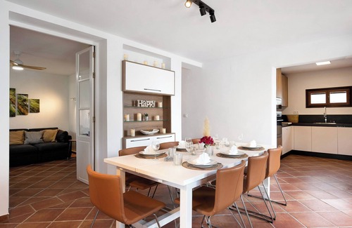 San Ambrosio House | VillaLaLuna"LaCasa" with Pool, Terrace, Garden & Wi-Fi