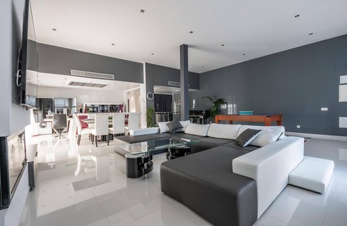 Vallpineda Villa | VILLAMARLY III WITH 2 SWIMMING POOLS 200 METERS FROM THE BEACH CASTELLDEFELS-SITGE