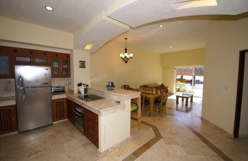 Los Barriles Condo | VILLAS DE CORTEZ, Beachfront, Poolside, , 1 BR Condo, 24 Pickleball Courts