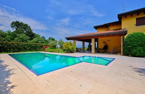 Salionze Villa | VillasGarda - Villa Leone Salionze
