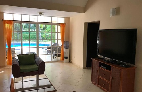 Urbanizacion Tavarez Villa | VillaTracey! Sosua 3 BR Pool Wifi Cable Maid #154