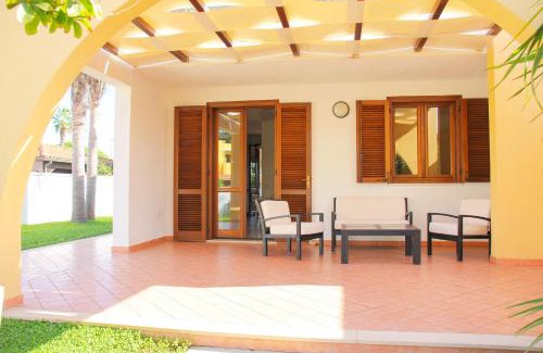 Torre Saracena House | Villetta Ciliegio by TerraSalento