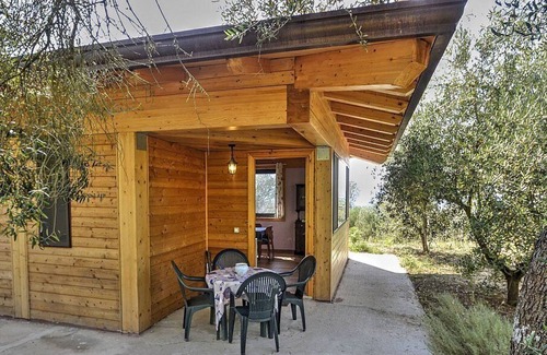 Sessa Aurunca House | Villino Aracea A, fully refundable with voucher*: A graceful cottage surrounded by vineyards and olive groves, with Free WI-FI.