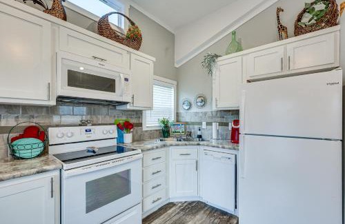 Vilonia House | Vilonia Country Cabin with Grill, Fire Pit and More!