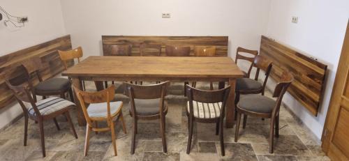 Prietrzka Villa | Vinársky dom u kríža