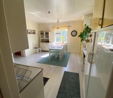 Skog Apartment | Vindsvåning Höga Kusten