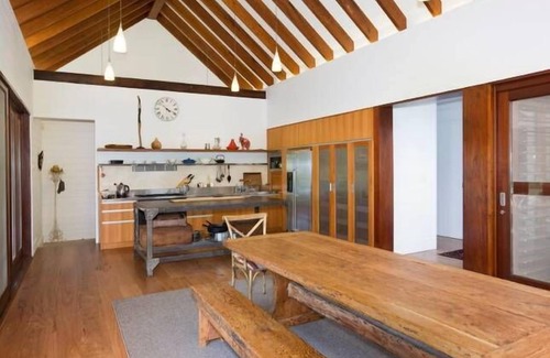 Exeter House | Vine Lodge- Heritage Getaway in Exeter